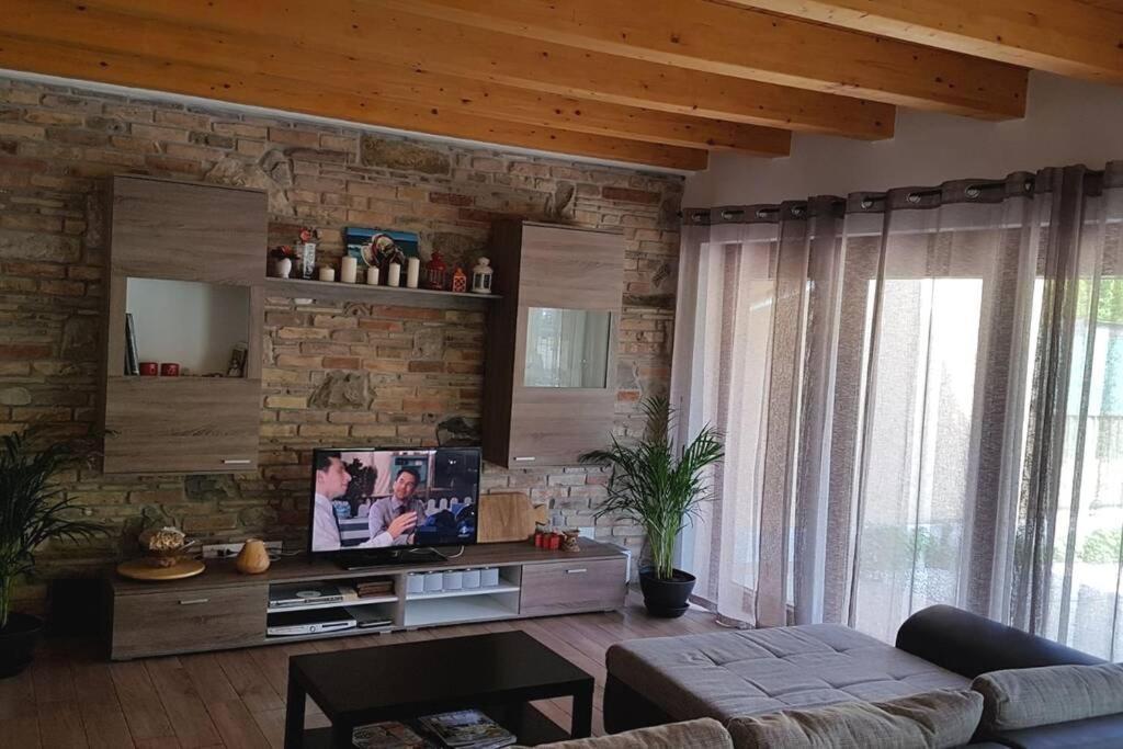 Lovely House In The Most Peacefull Place Of غرادو المظهر الخارجي الصورة